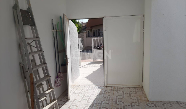 Odsprzedaż - Kamienica - Santiago de la ribera - Centro