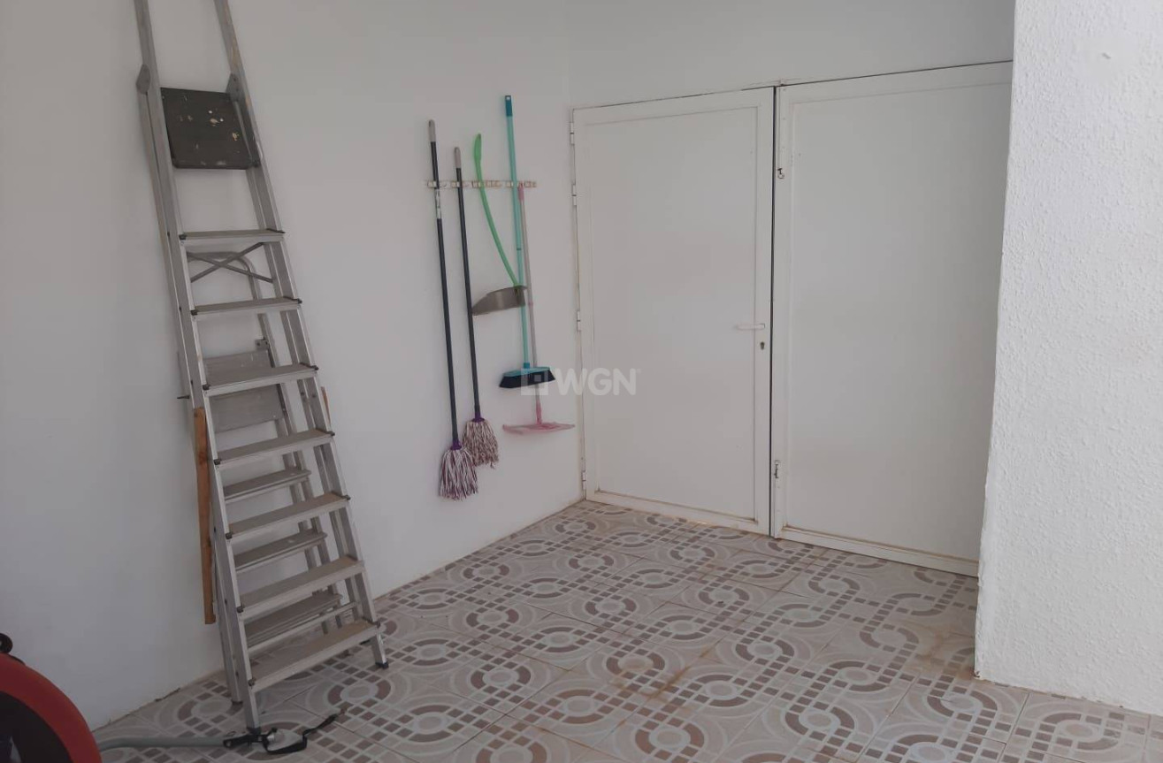 Odsprzedaż - Kamienica - Santiago de la ribera - Centro