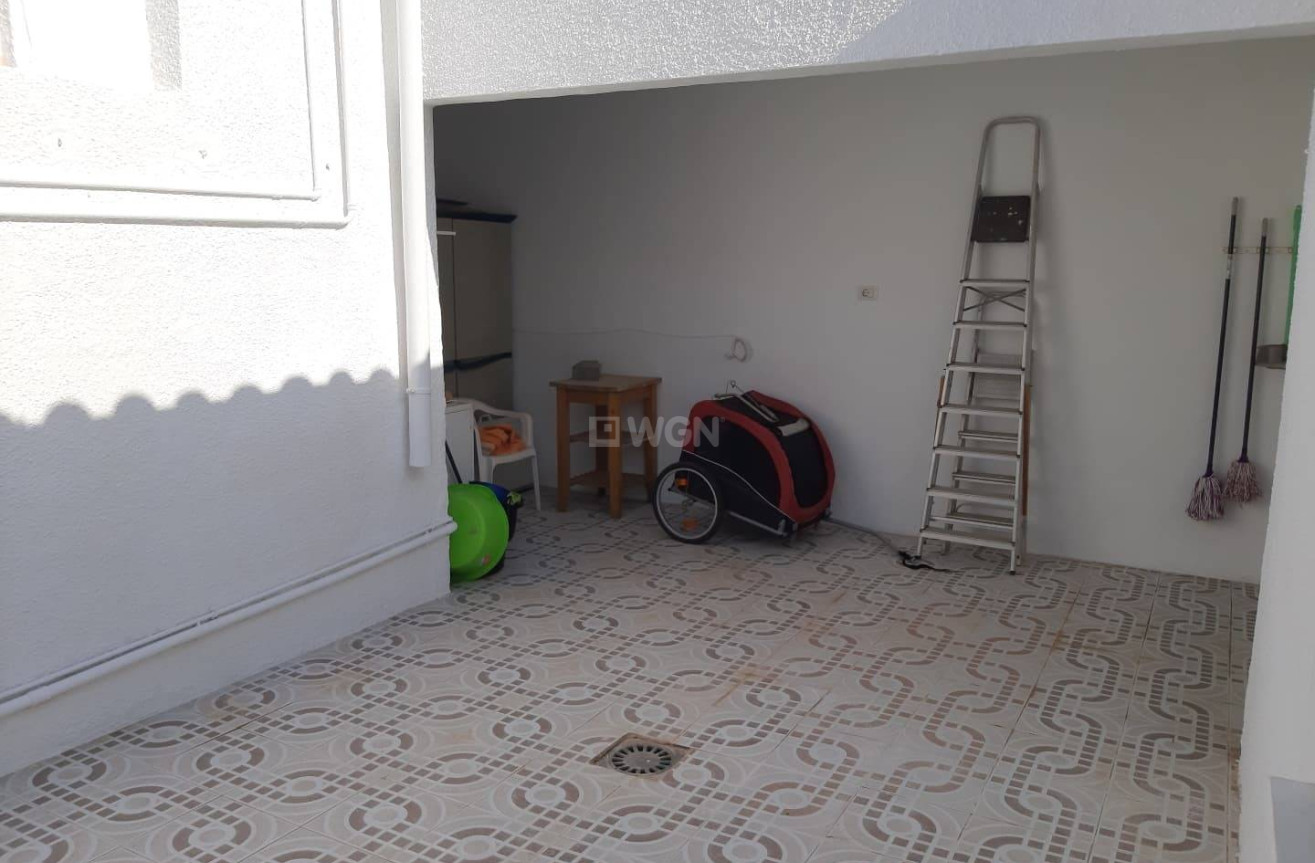 Odsprzedaż - Kamienica - Santiago de la ribera - Centro