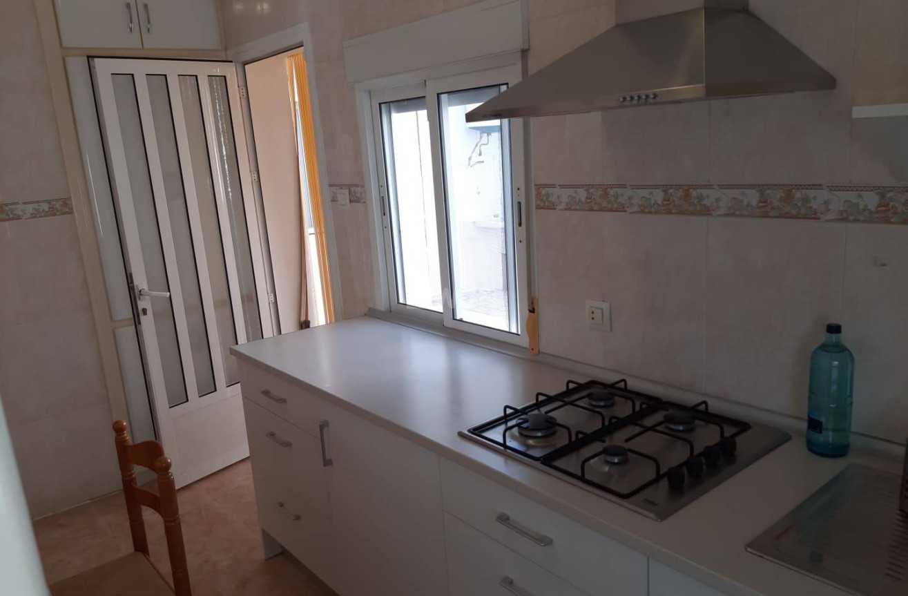 Odsprzedaż - Kamienica - Santiago de la ribera - Centro