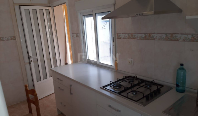 Odsprzedaż - Kamienica - Santiago de la ribera - Centro