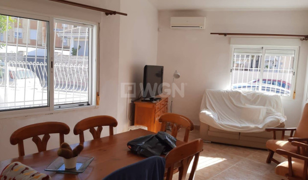 Odsprzedaż - Kamienica - Santiago de la ribera - Centro