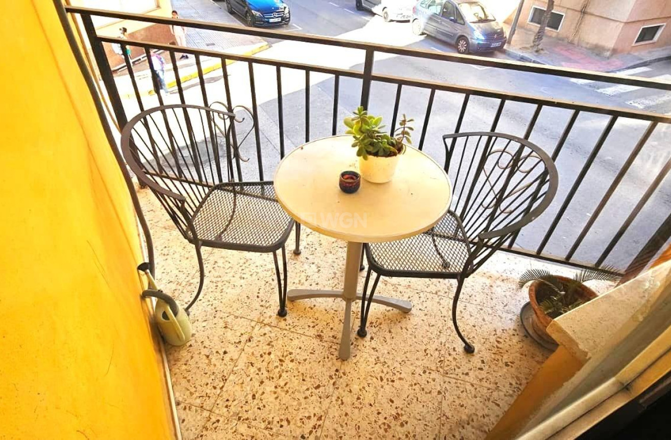 Odsprzedaż - Mieszkanie w bloku - Bigastro - Comunidad Valenciana