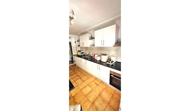 Odsprzedaż - Mieszkanie w bloku - Bigastro - Comunidad Valenciana