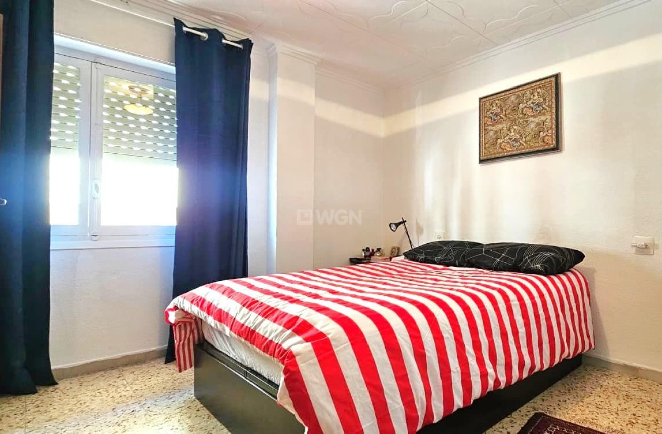 Odsprzedaż - Mieszkanie w bloku - Bigastro - Comunidad Valenciana