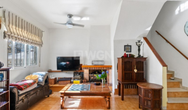 Odsprzedaż - Kamienica - Torrevieja - Costa Blanca