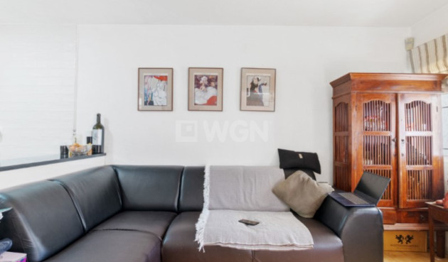 Odsprzedaż - Kamienica - Torrevieja - Costa Blanca