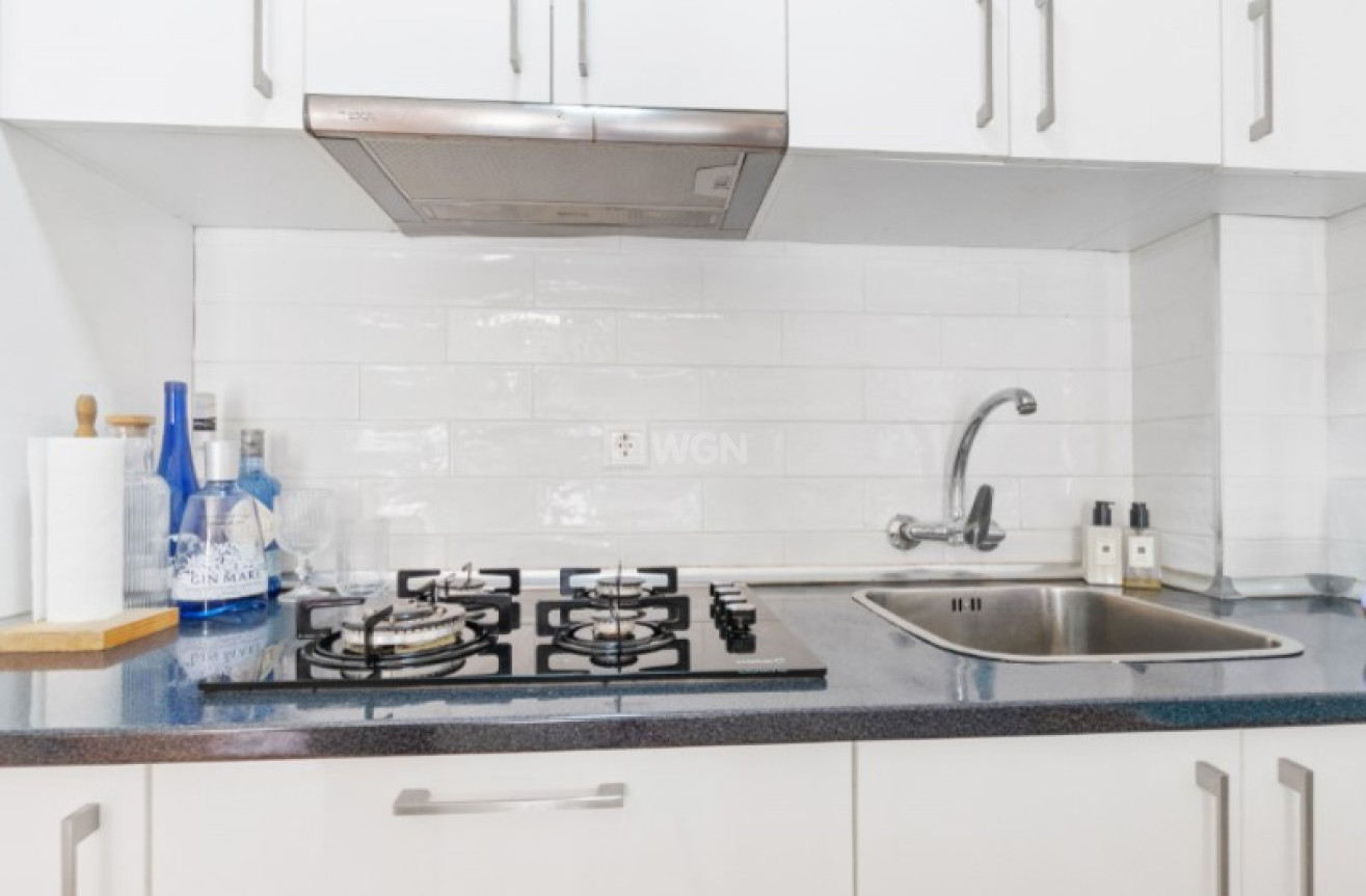 Odsprzedaż - Kamienica - Torrevieja - Costa Blanca