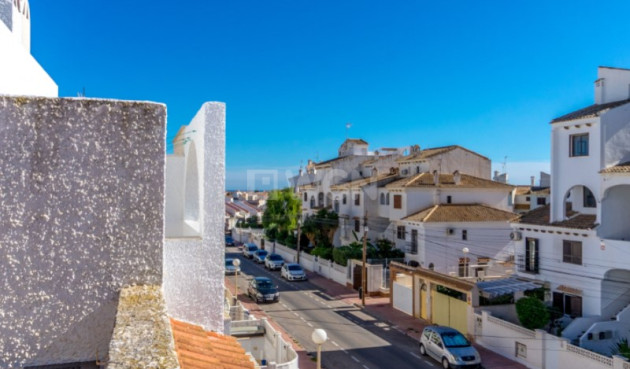 Odsprzedaż - Kamienica - Torrevieja - Costa Blanca