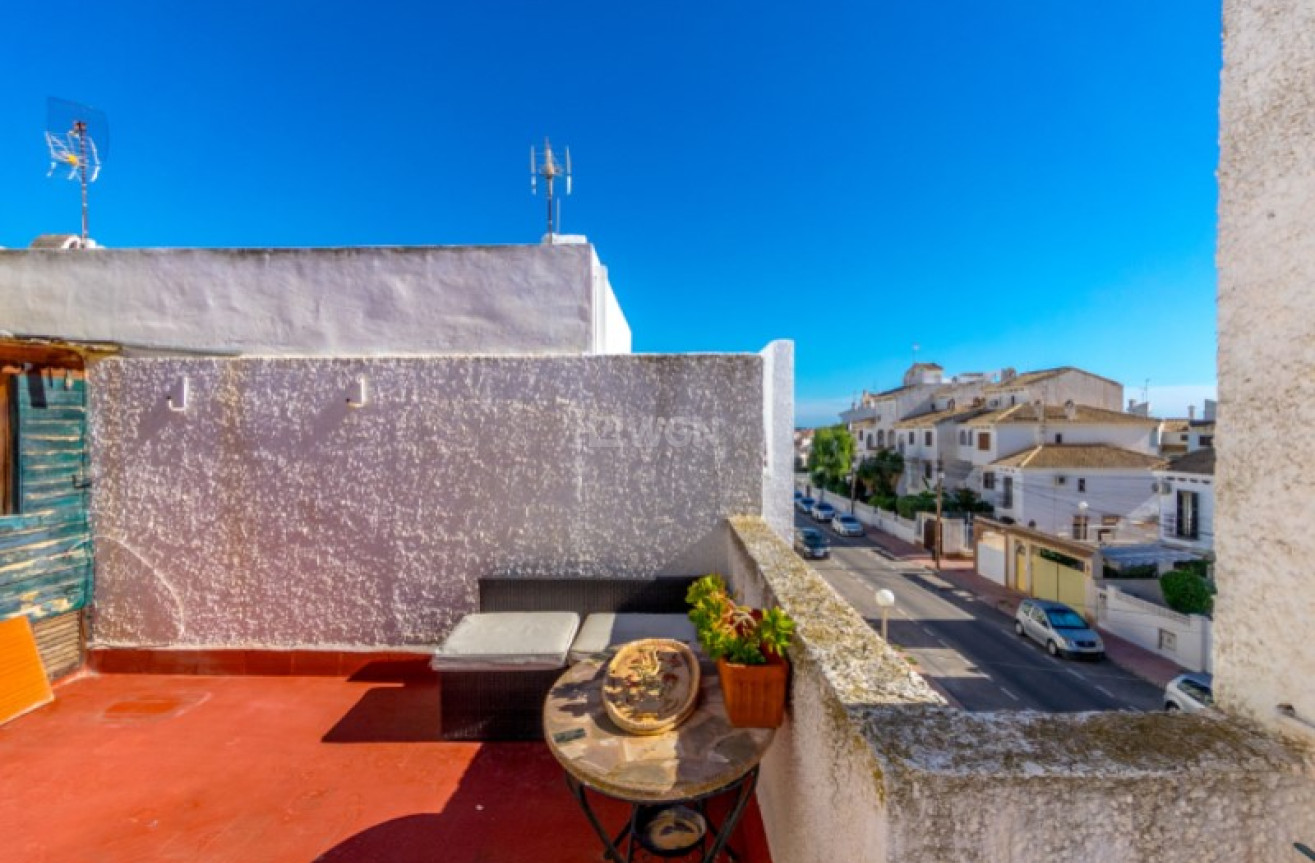 Odsprzedaż - Kamienica - Torrevieja - Costa Blanca