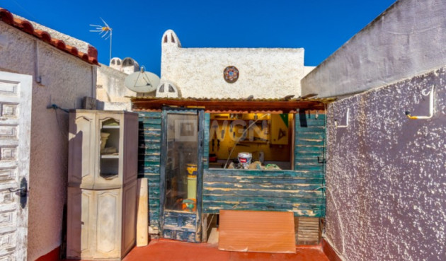 Odsprzedaż - Kamienica - Torrevieja - Costa Blanca