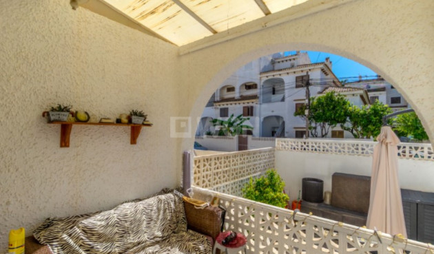 Odsprzedaż - Kamienica - Torrevieja - Costa Blanca