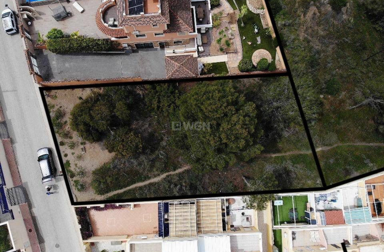 Odsprzedaż - Działka / Grunt - Orihuela - Inland