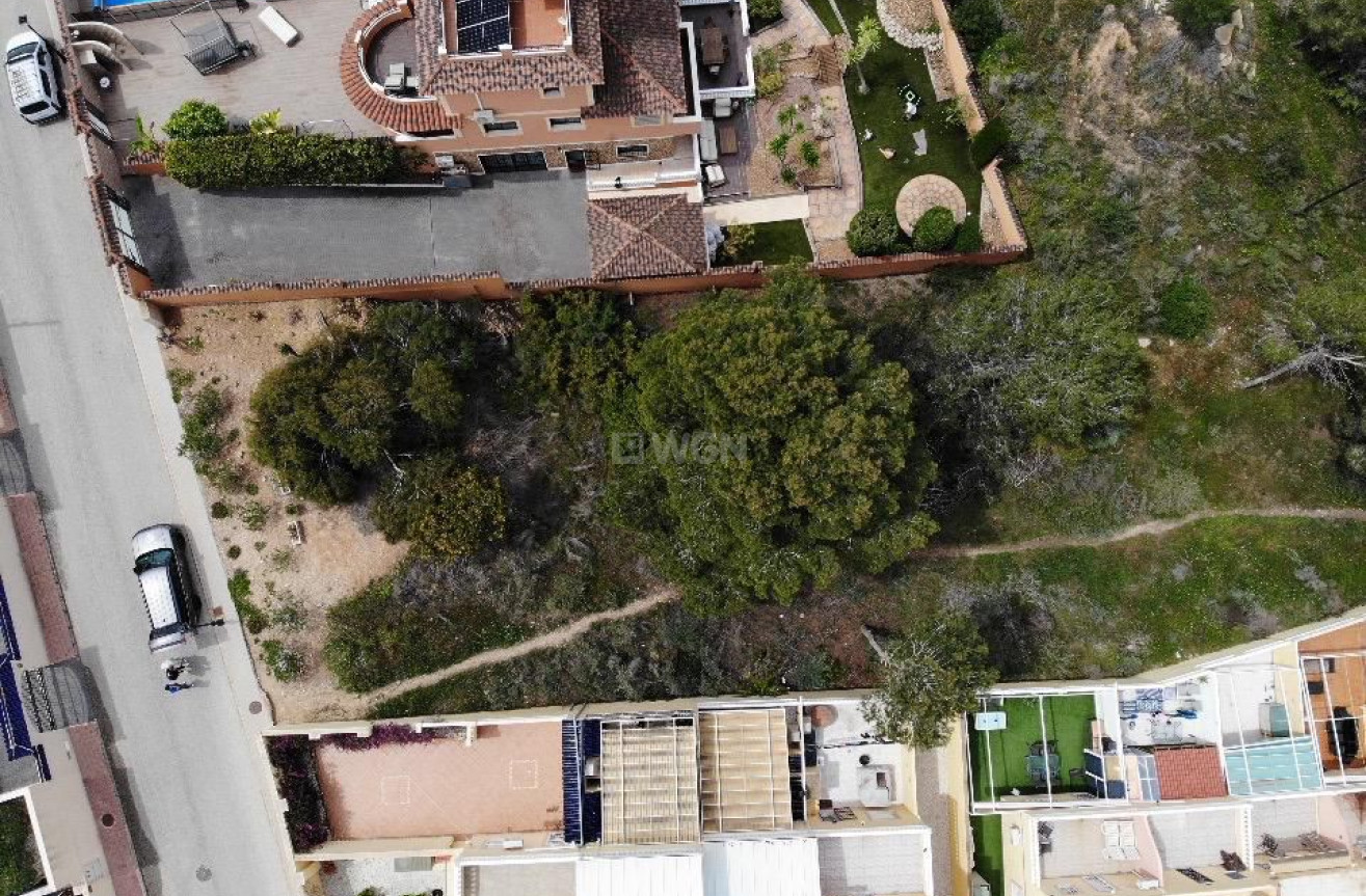 Odsprzedaż - Działka / Grunt - Orihuela - Inland