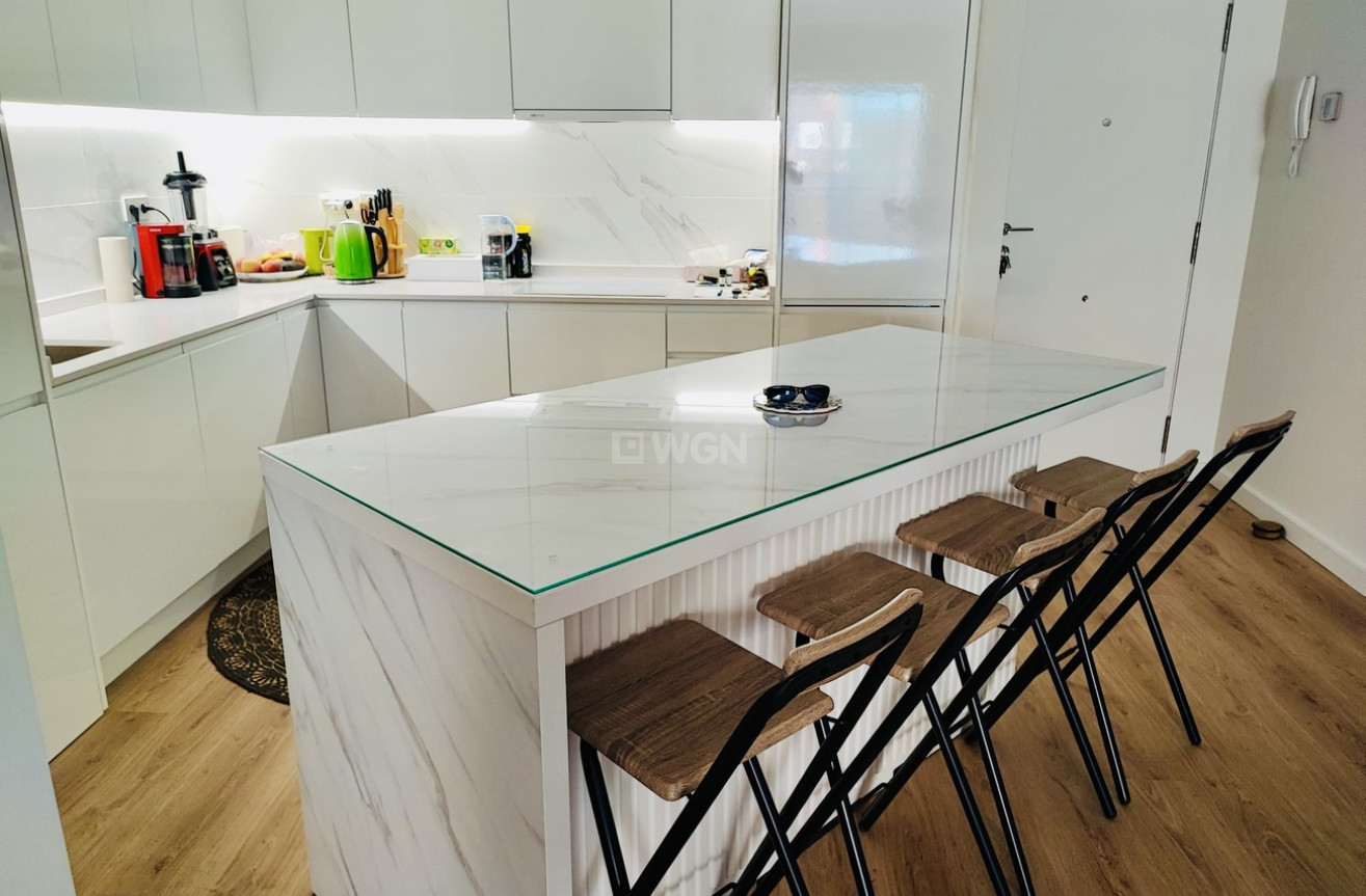 Odsprzedaż - Mieszkanie w bloku - Torrevieja - Costa Blanca