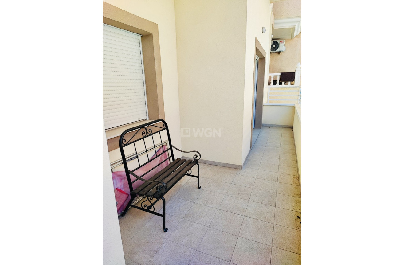 Odsprzedaż - Mieszkanie w bloku - Torrevieja - Costa Blanca