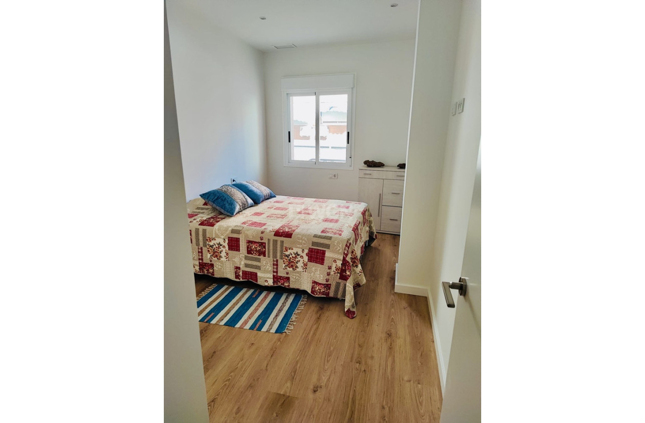 Odsprzedaż - Mieszkanie w bloku - Torrevieja - Costa Blanca