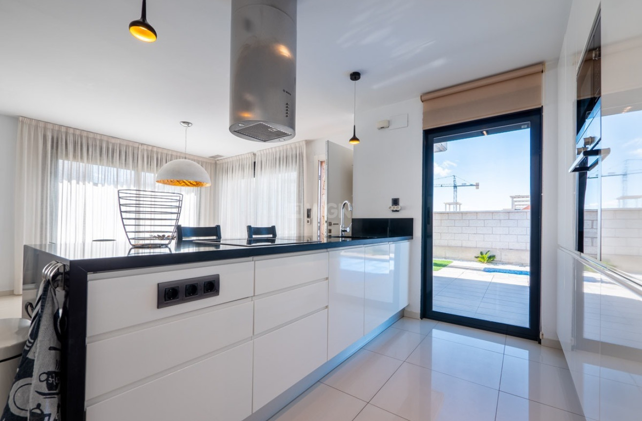 Odsprzedaż - Villa - Ciudad Quesada - Costa Blanca