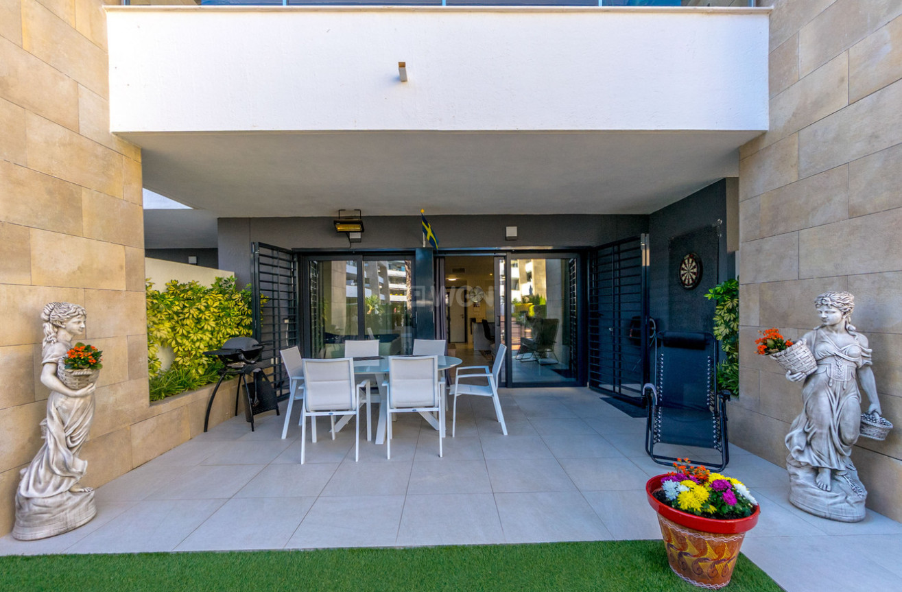 Odsprzedaż - Mieszkanie w bloku - Playa Flamenca - Flamenca Village