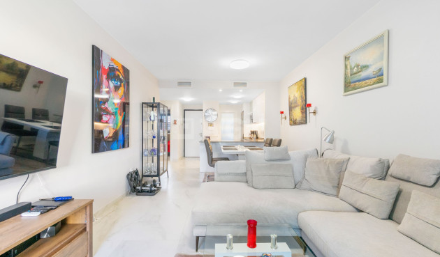 Odsprzedaż - Mieszkanie w bloku - Playa Flamenca - Flamenca Village