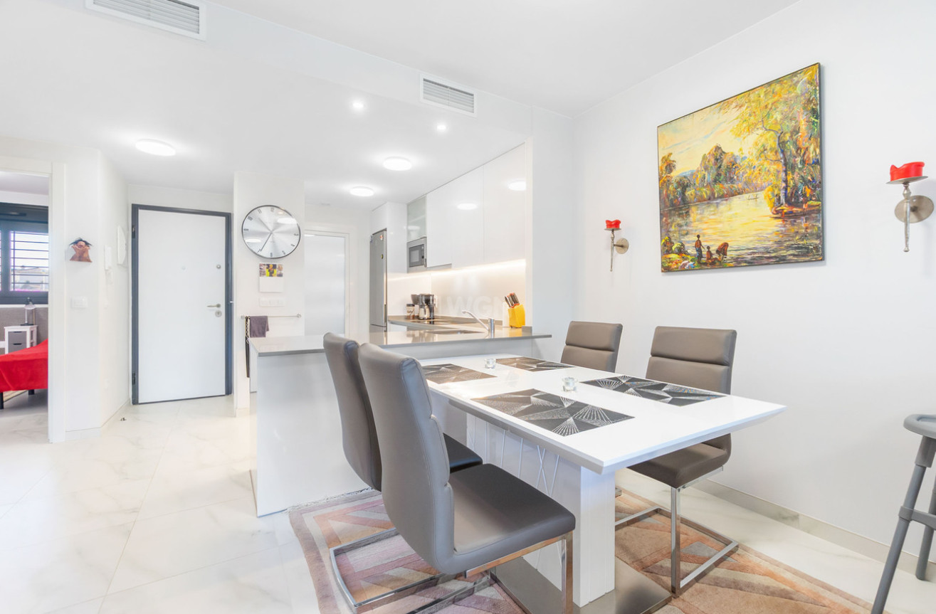 Odsprzedaż - Mieszkanie w bloku - Playa Flamenca - Flamenca Village