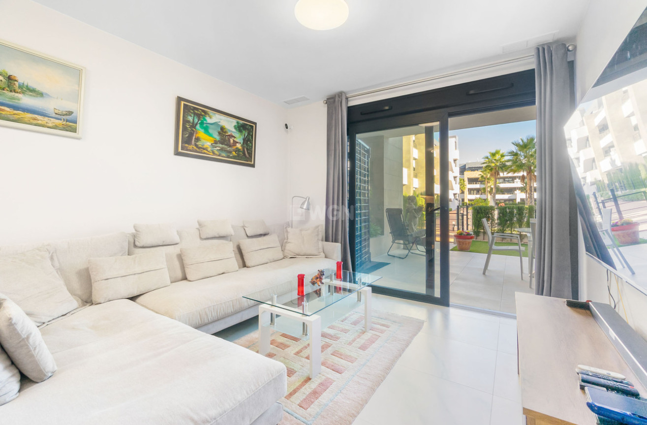 Odsprzedaż - Mieszkanie w bloku - Playa Flamenca - Flamenca Village