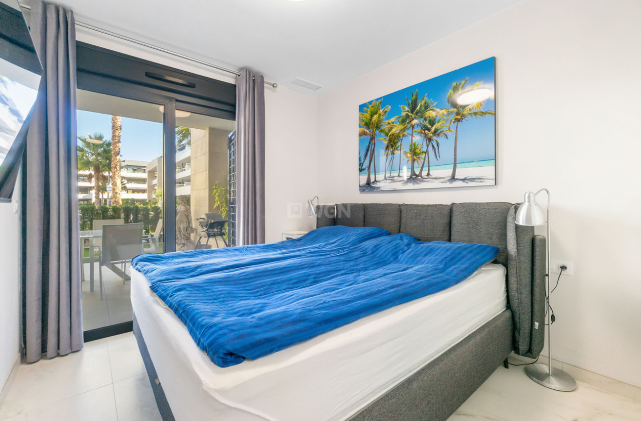 Odsprzedaż - Mieszkanie w bloku - Playa Flamenca - Flamenca Village