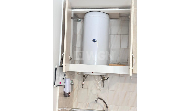 Odsprzedaż - Mieszkanie w bloku - Torrevieja - Centro