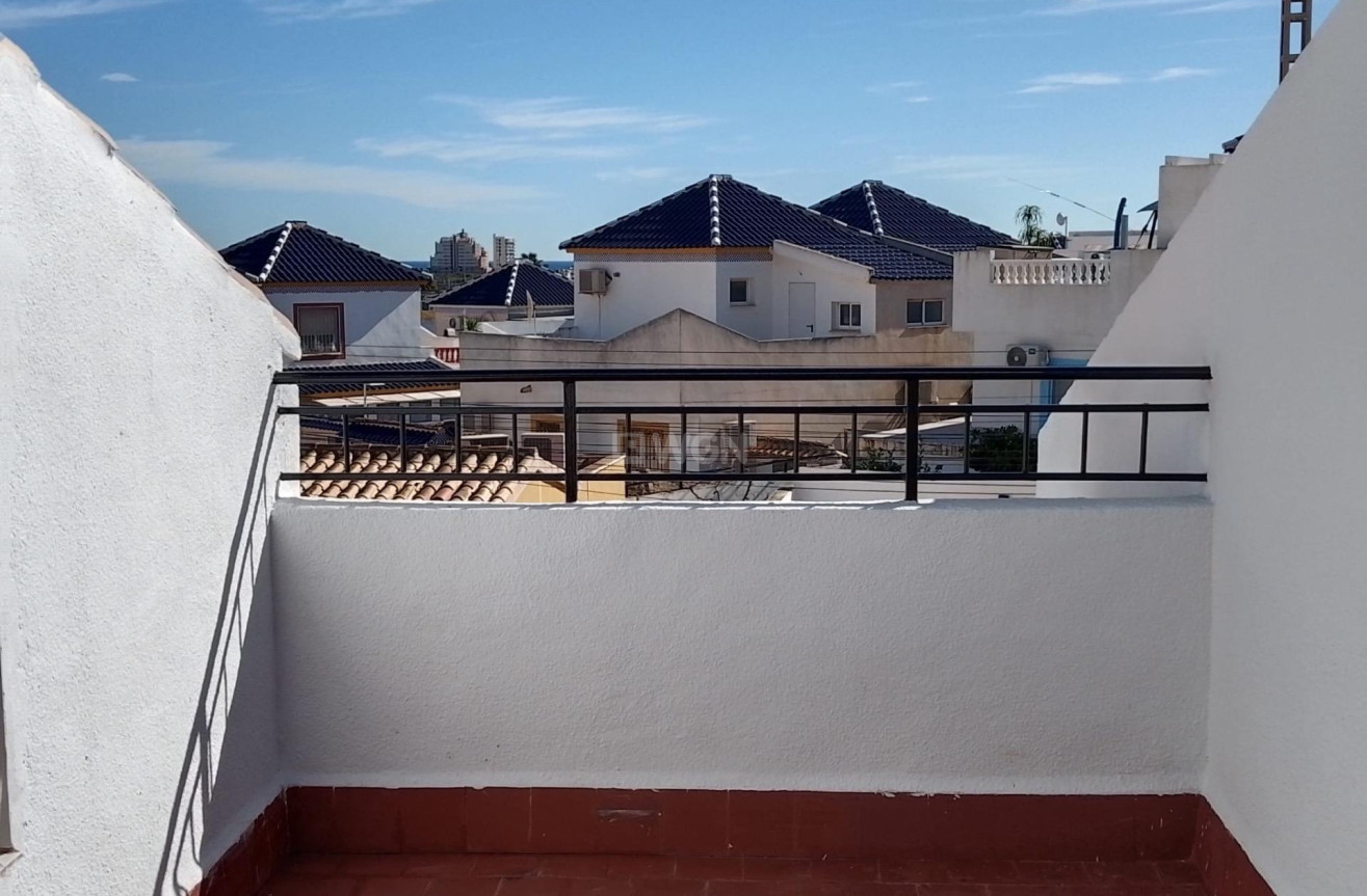 Odsprzedaż - Kamienica - Torrevieja - Los Balcones