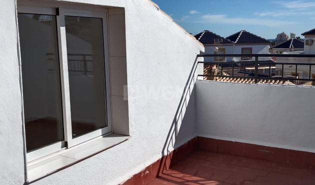 Odsprzedaż - Kamienica - Torrevieja - Los Balcones
