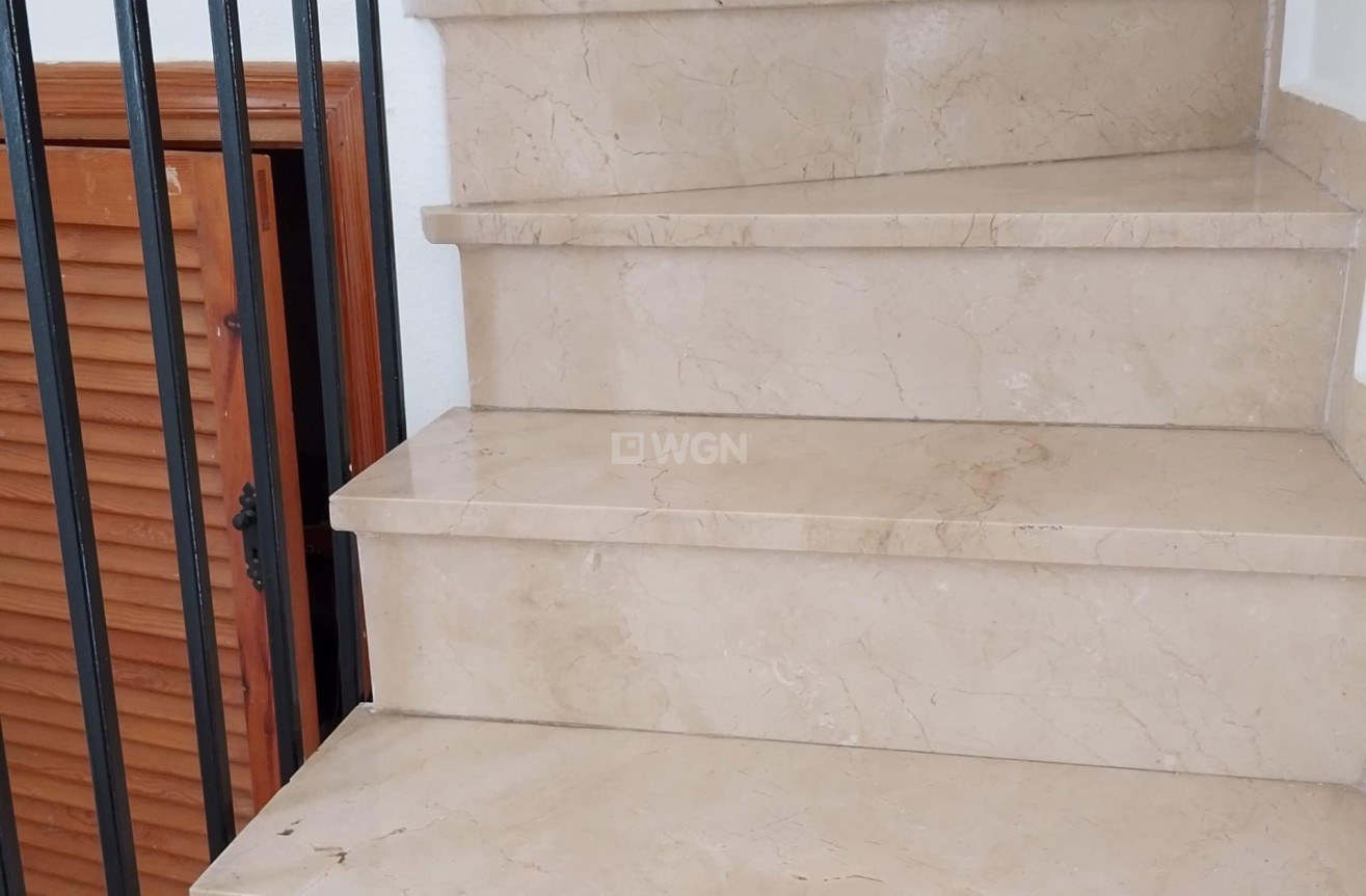 Odsprzedaż - Kamienica - Torrevieja - Los Balcones