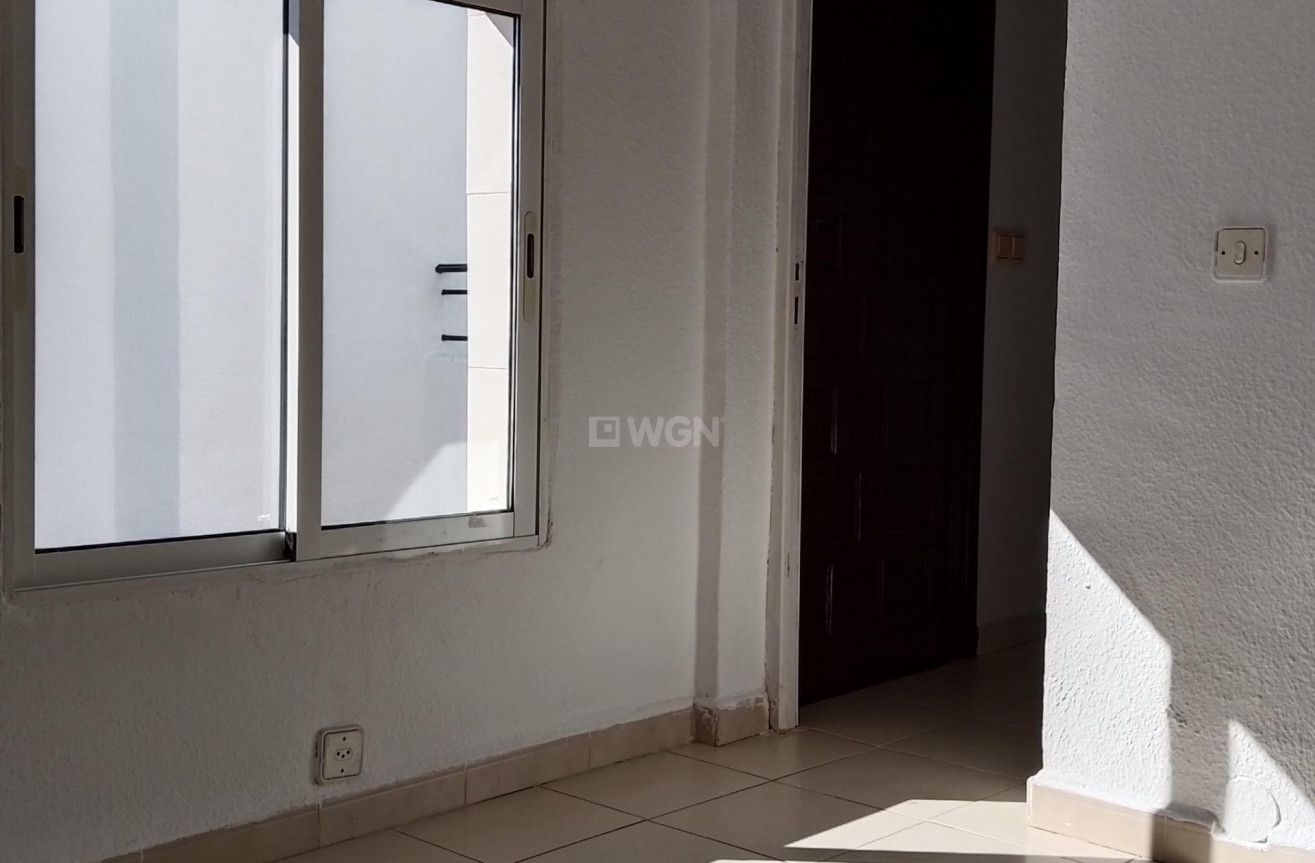 Odsprzedaż - Kamienica - Torrevieja - Los Balcones