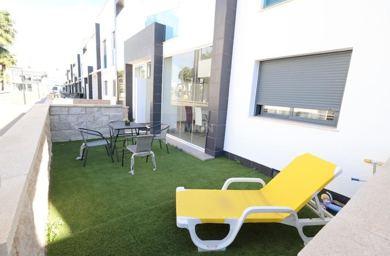 Odsprzedaż - Bungalow - Orihuela Costa - Costa Blanca