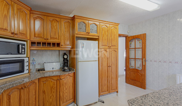 Odsprzedaż - Villa - Torrevieja - Costa Blanca