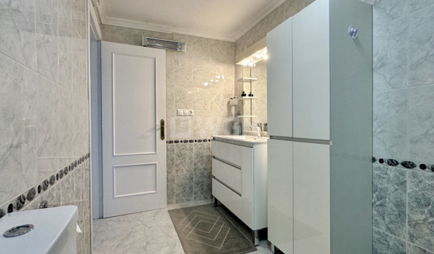 Odsprzedaż - Mieszkanie w bloku - Orihuela Costa - Costa Blanca