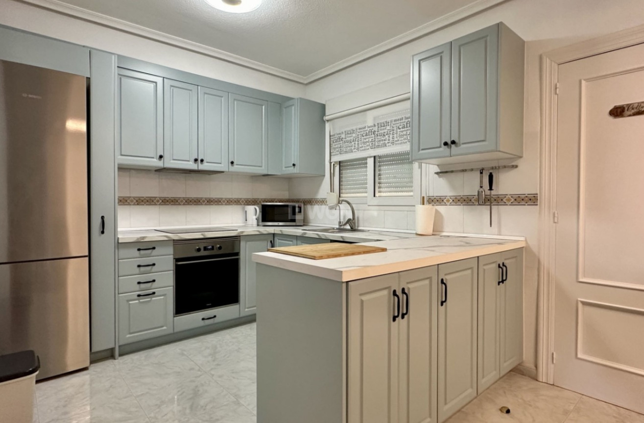 Odsprzedaż - Mieszkanie w bloku - Orihuela Costa - Costa Blanca