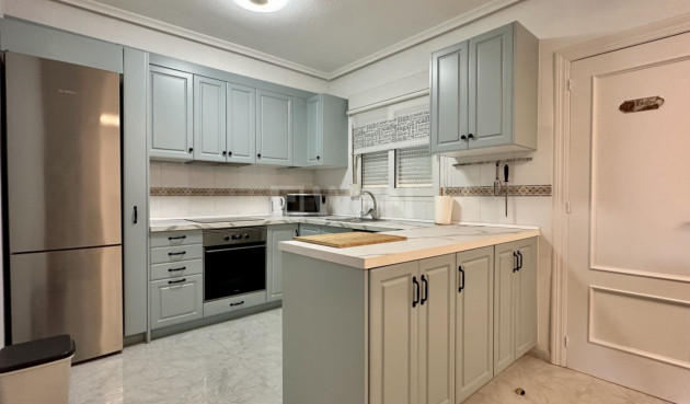 Odsprzedaż - Mieszkanie w bloku - Orihuela Costa - Costa Blanca