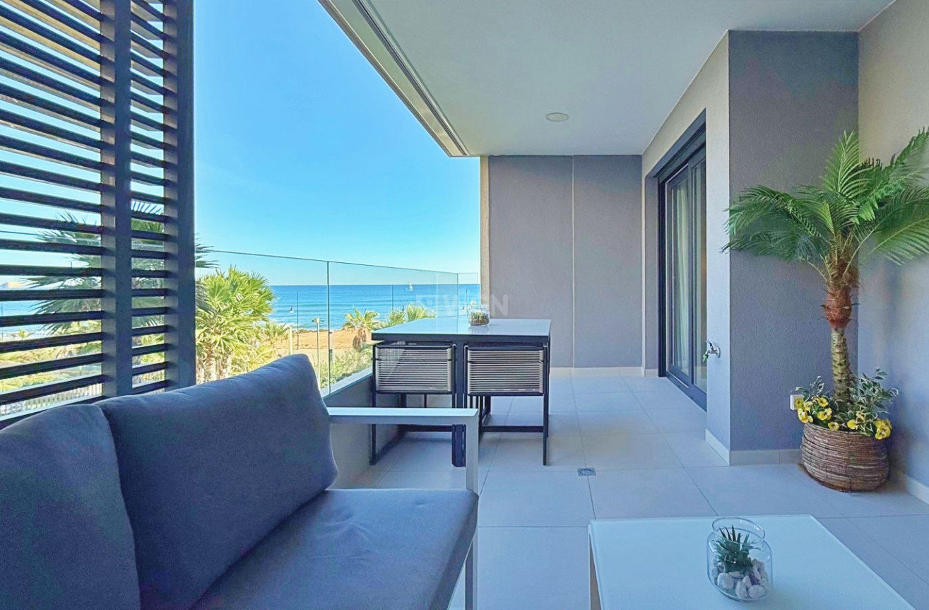 Odsprzedaż - Mieszkanie w bloku - Torrevieja - Costa Blanca