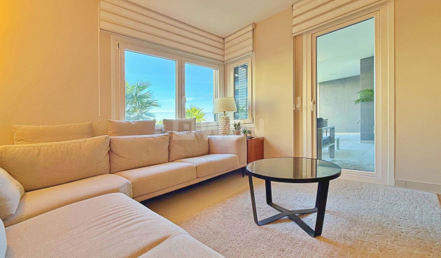 Odsprzedaż - Mieszkanie w bloku - Torrevieja - Costa Blanca