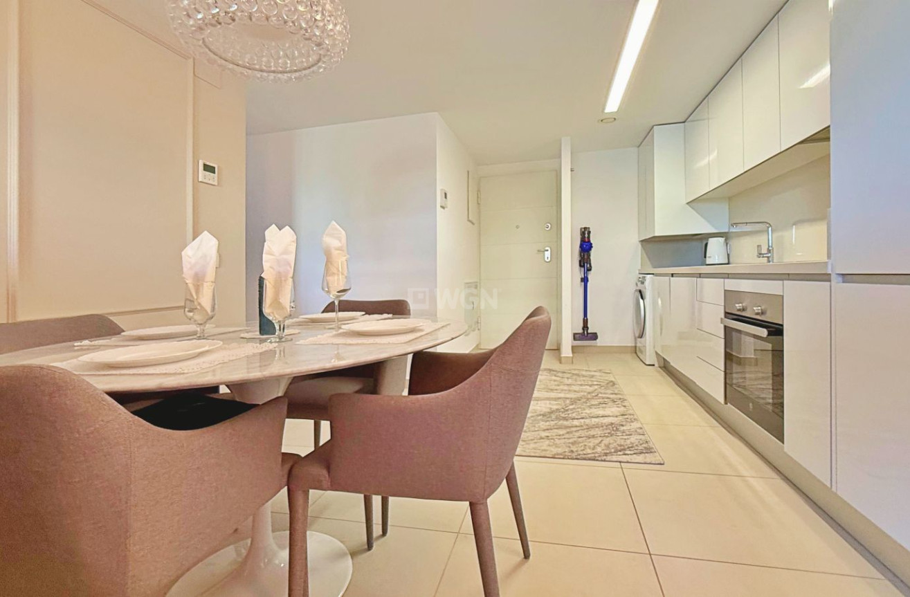 Odsprzedaż - Mieszkanie w bloku - Torrevieja - Costa Blanca