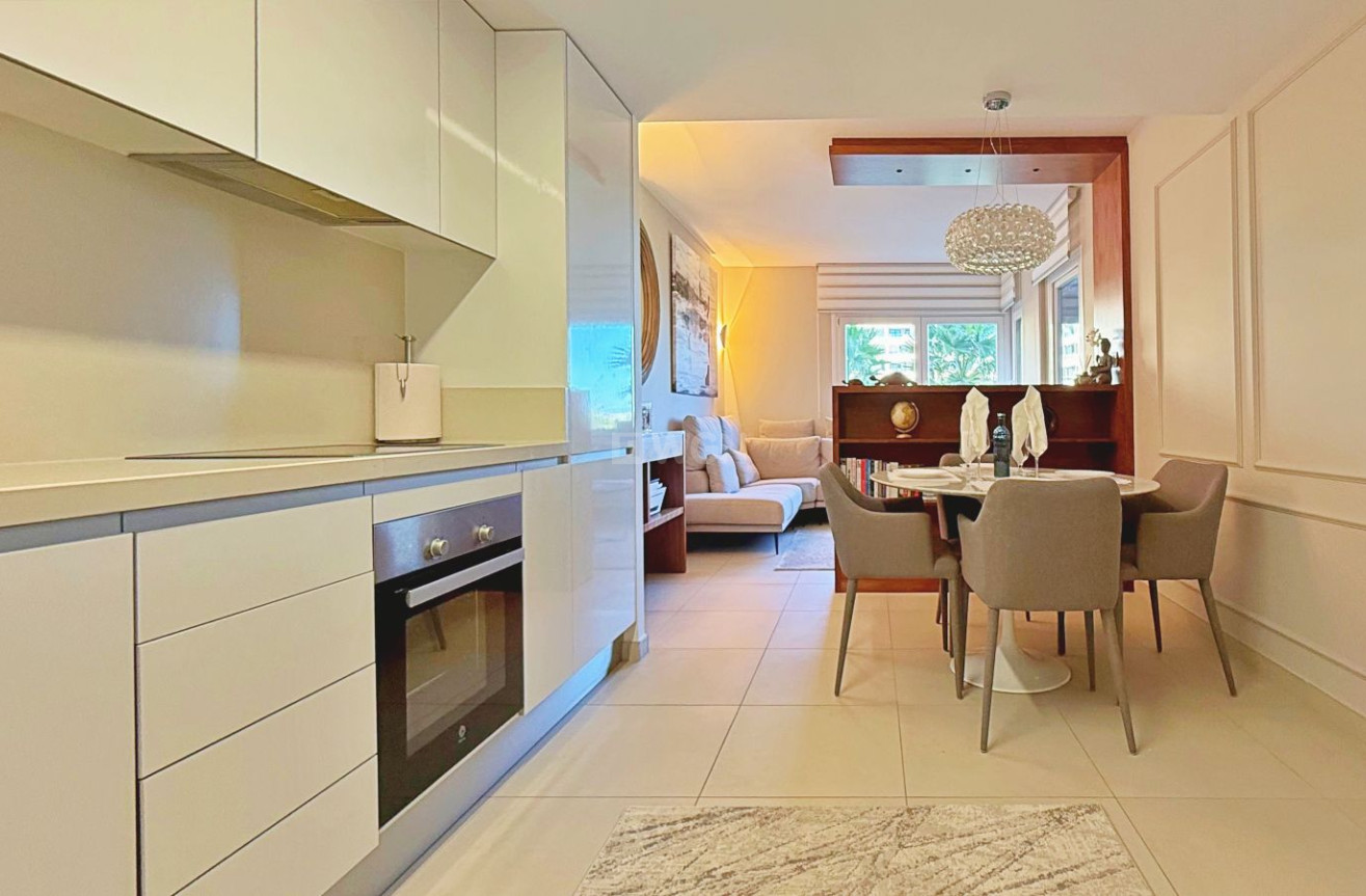 Odsprzedaż - Mieszkanie w bloku - Torrevieja - Costa Blanca