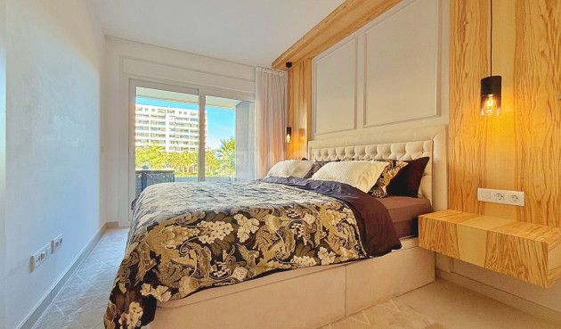 Odsprzedaż - Mieszkanie w bloku - Torrevieja - Costa Blanca