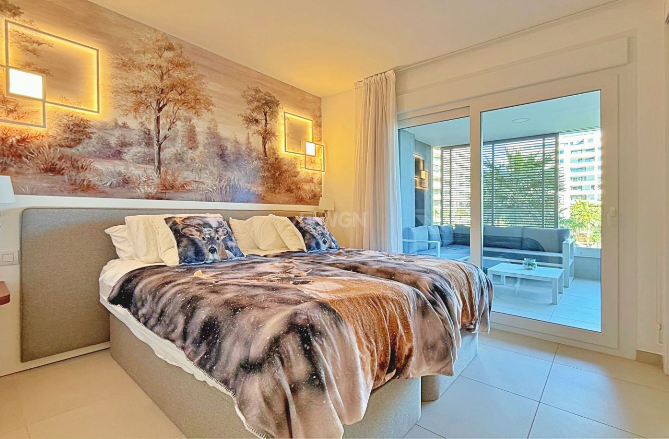 Odsprzedaż - Mieszkanie w bloku - Torrevieja - Costa Blanca