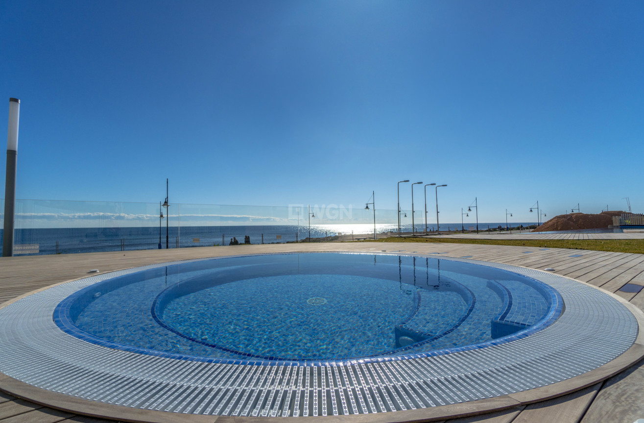Odsprzedaż - Mieszkanie w bloku - Torrevieja - Costa Blanca