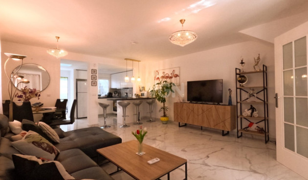 Odsprzedaż - Kamienica - Torrevieja - Costa Blanca