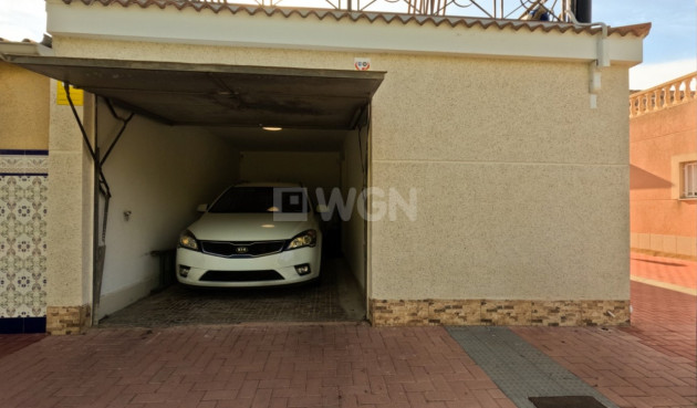 Odsprzedaż - Kamienica - Torrevieja - Costa Blanca