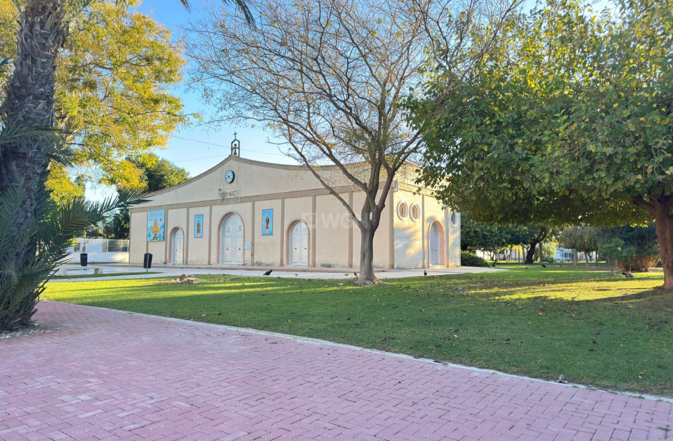 Odsprzedaż - Kamienica - Torrevieja - Costa Blanca