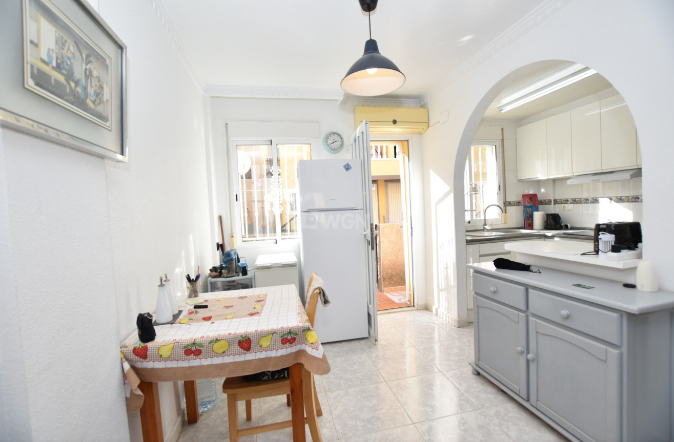 Odsprzedaż - Kamienica - Algorfa - Inland