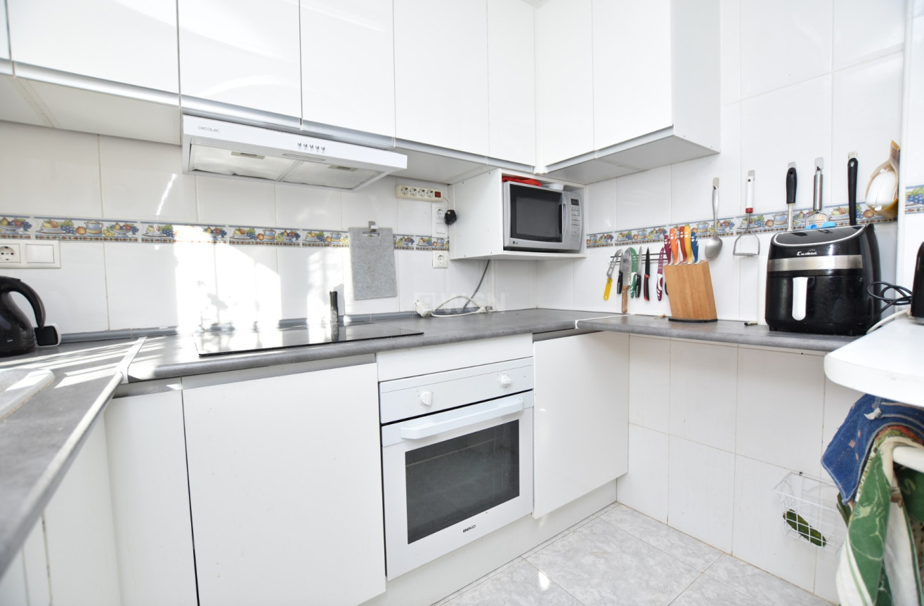 Odsprzedaż - Kamienica - Algorfa - Inland