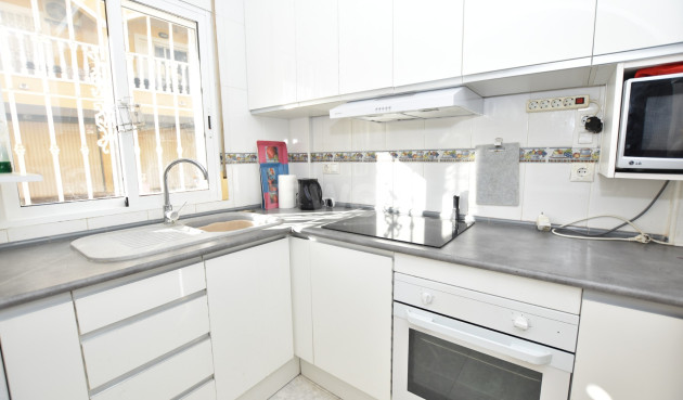 Odsprzedaż - Kamienica - Algorfa - Inland